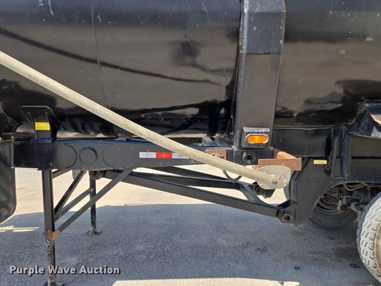 image for item EV1587 2014 Ranco Anvil 24-26QF end dump trailer