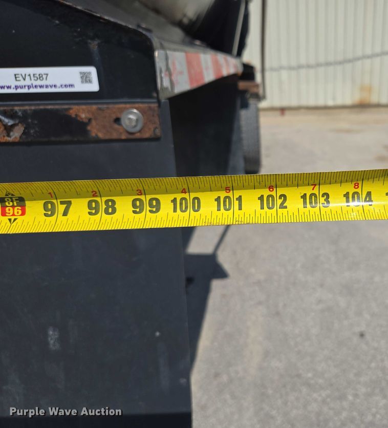 image for item EV1587 2014 Ranco Anvil 24-26QF end dump trailer