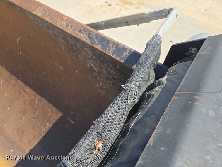 image for item EV1587 2014 Ranco Anvil 24-26QF end dump trailer