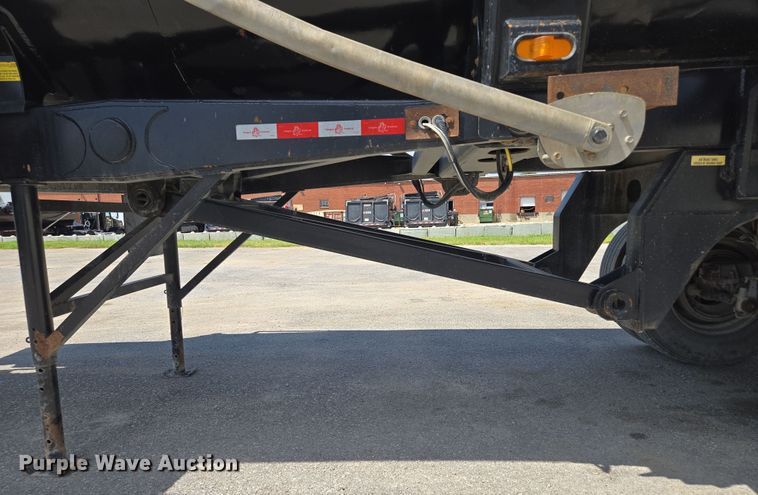 image for item EV1587 2014 Ranco Anvil 24-26QF end dump trailer