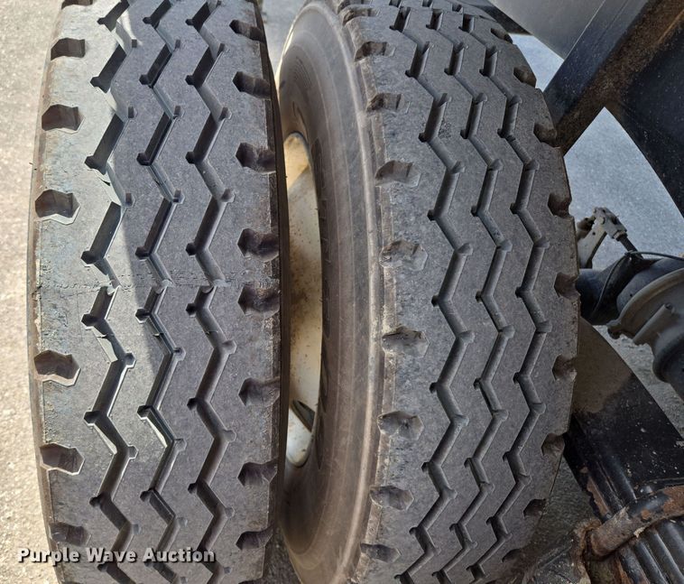 image for item EV1587 2014 Ranco Anvil 24-26QF end dump trailer