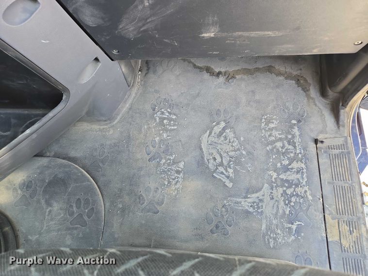 image for item EV1588 2012 Mack CHU613 semi truck