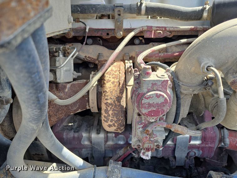 image for item EV1588 2012 Mack CHU613 semi truck