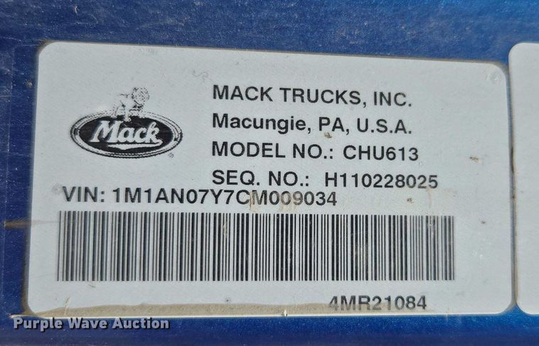 image for item EV1588 2012 Mack CHU613 semi truck