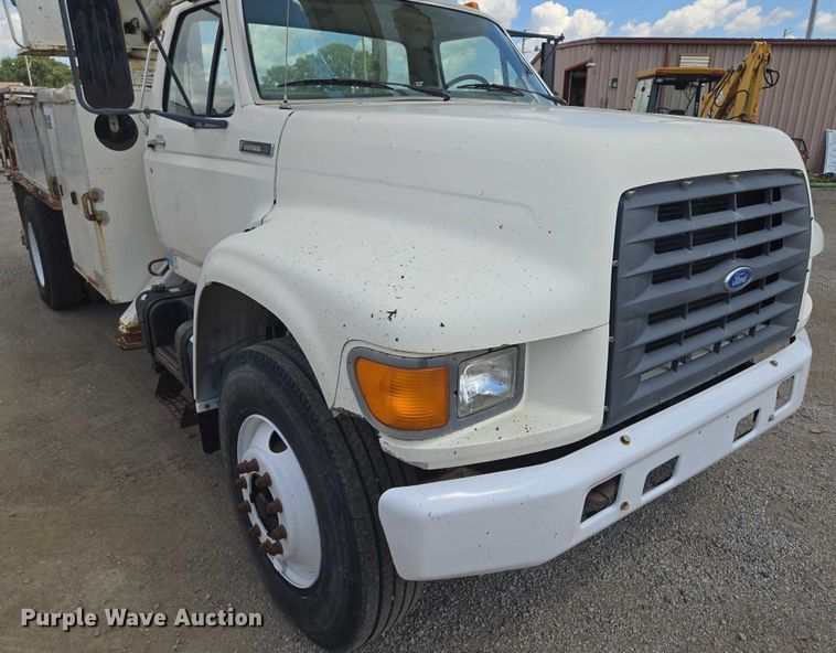 image for item EV1590 1997 Ford F800 digger derrick truck