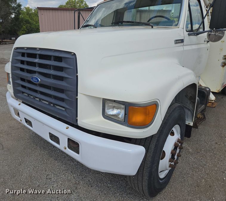 image for item EV1590 1997 Ford F800 digger derrick truck