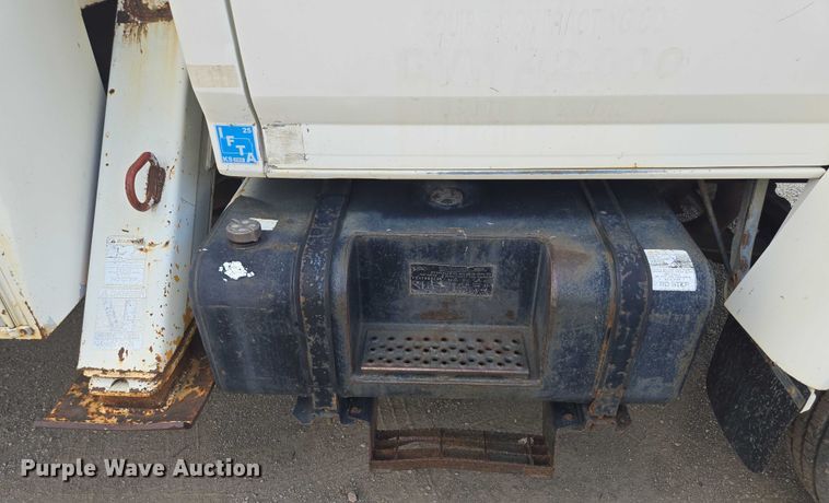 image for item EV1590 1997 Ford F800 digger derrick truck