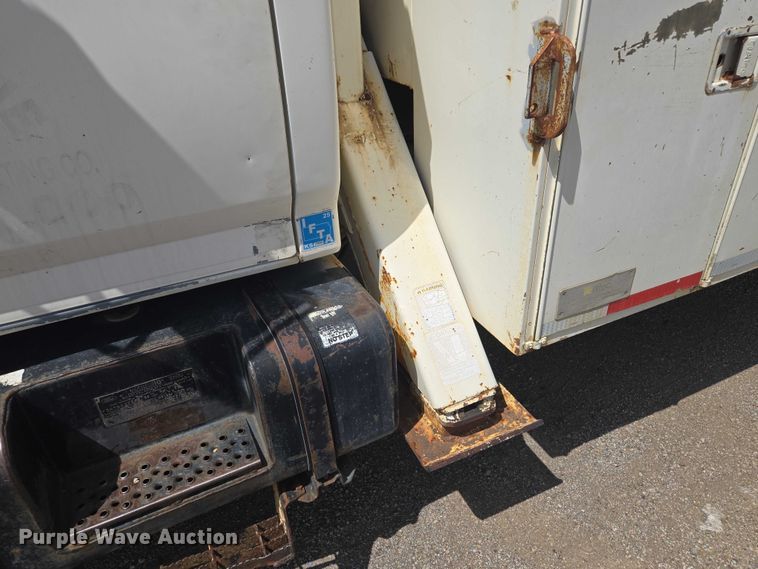 image for item EV1590 1997 Ford F800 digger derrick truck