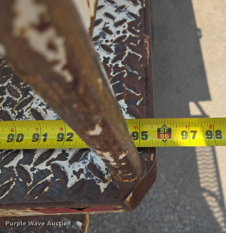 image for item EV1590 1997 Ford F800 digger derrick truck