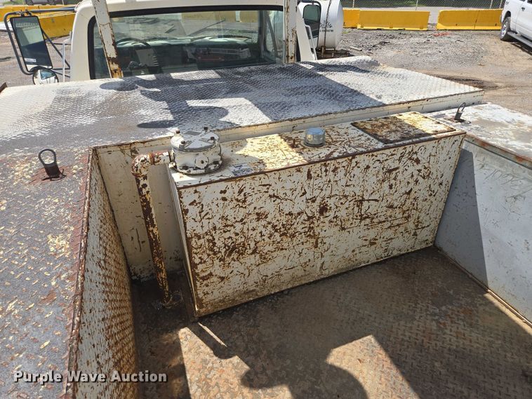 image for item EV1590 1997 Ford F800 digger derrick truck