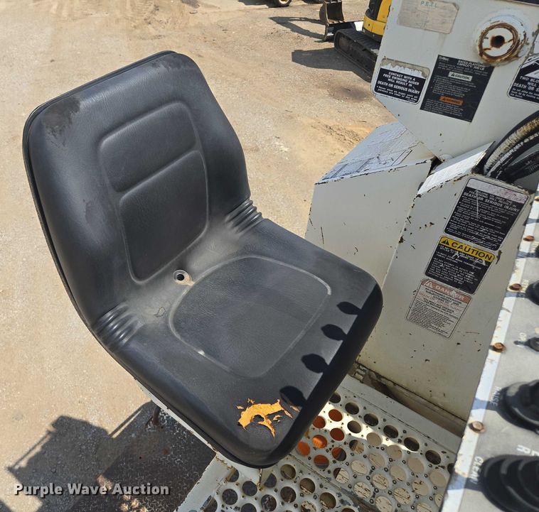 image for item EV1590 1997 Ford F800 digger derrick truck