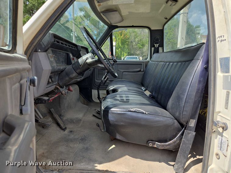 image for item EV1590 1997 Ford F800 digger derrick truck