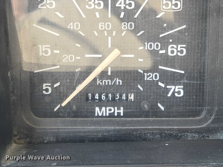 image for item EV1590 1997 Ford F800 digger derrick truck