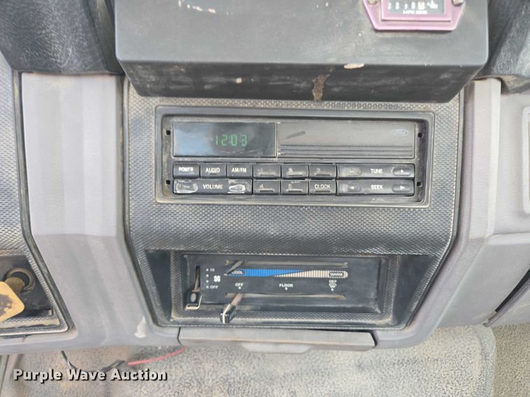 image for item EV1590 1997 Ford F800 digger derrick truck