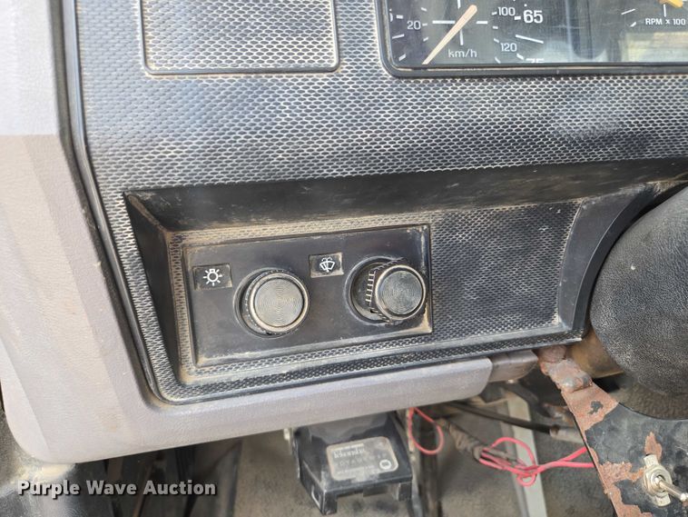 image for item EV1590 1997 Ford F800 digger derrick truck