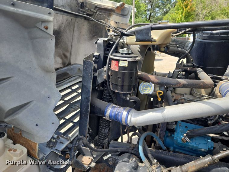 image for item EV1590 1997 Ford F800 digger derrick truck