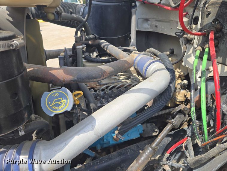 image for item EV1590 1997 Ford F800 digger derrick truck