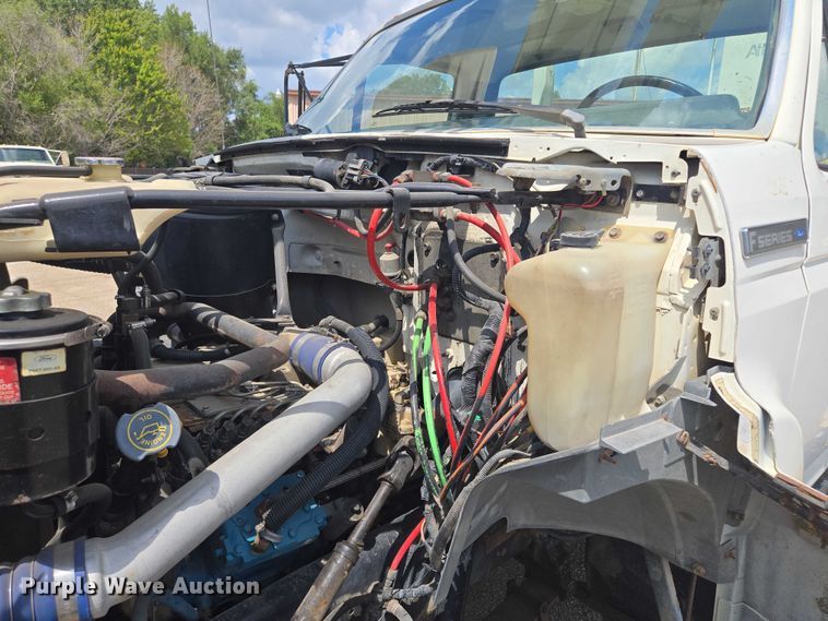 image for item EV1590 1997 Ford F800 digger derrick truck