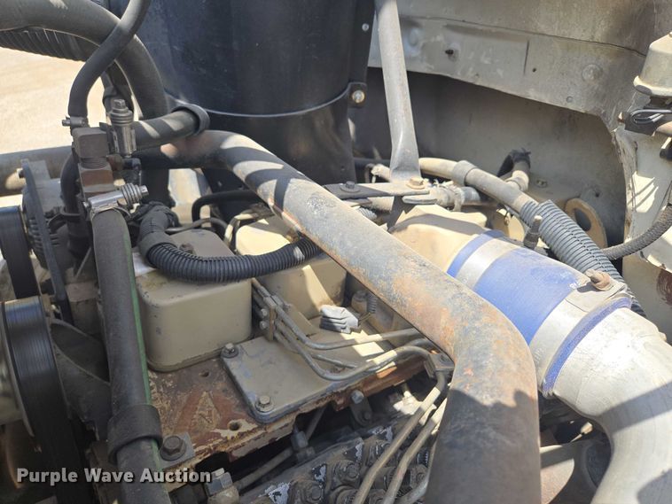 image for item EV1590 1997 Ford F800 digger derrick truck