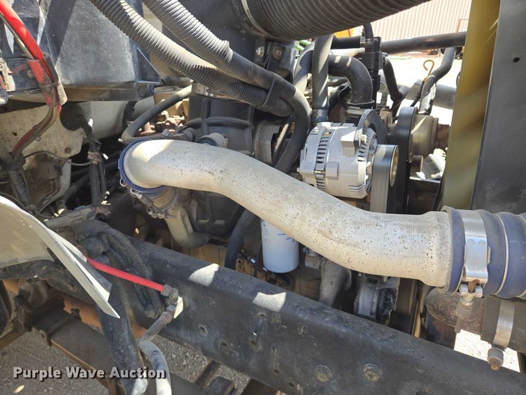 image for item EV1590 1997 Ford F800 digger derrick truck