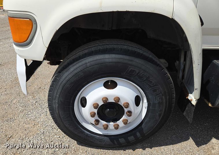 image for item EV1590 1997 Ford F800 digger derrick truck