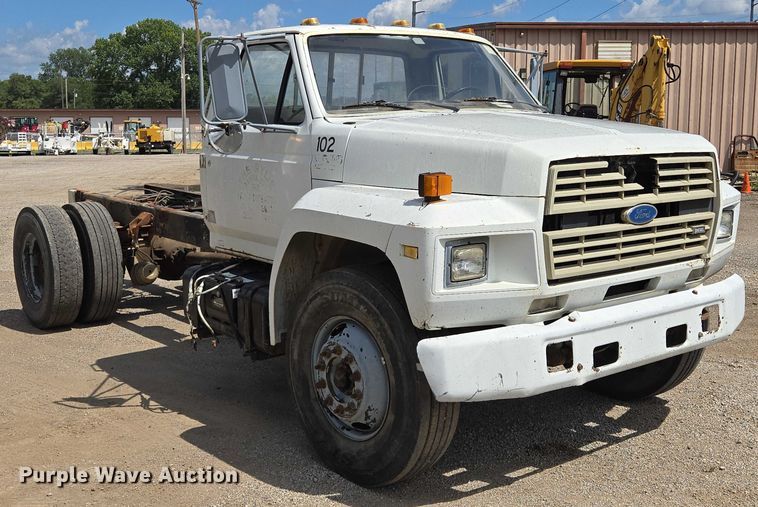 CAMIóN CHASIS 1988 FORD F800
