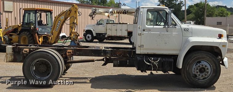 CAMIóN CHASIS 1988 FORD F800