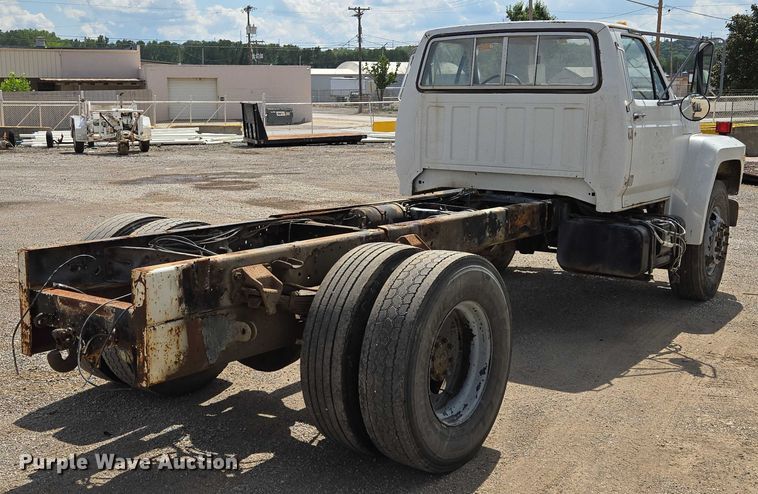 CAMIóN CHASIS 1988 FORD F800