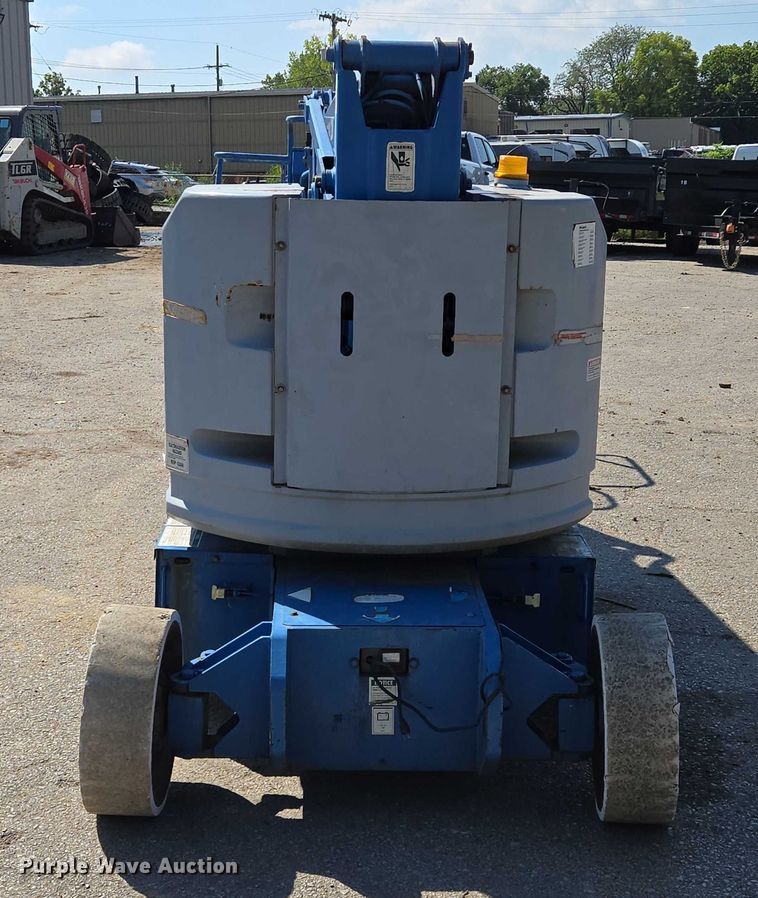 image for item EV1597 1998 Genie Z-34/22N boom lift