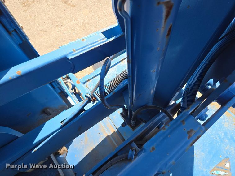 image for item EV1597 1998 Genie Z-34/22N boom lift