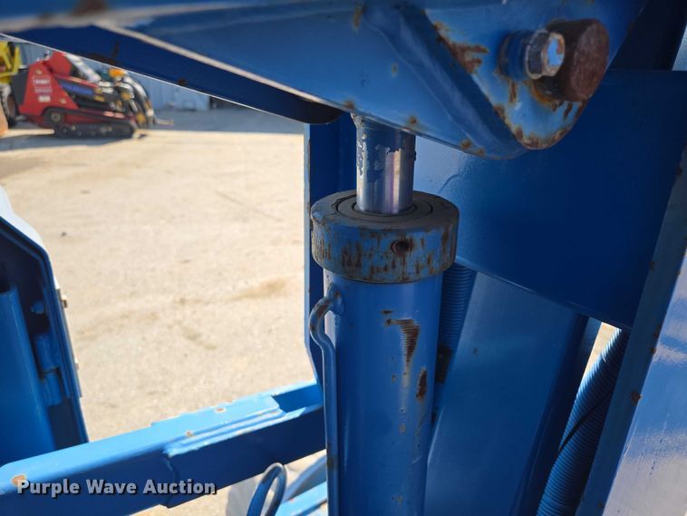 image for item EV1597 1998 Genie Z-34/22N boom lift