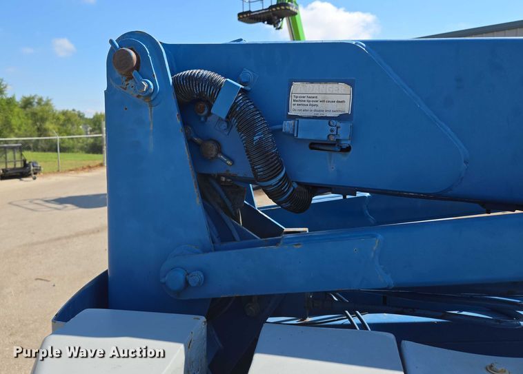 image for item EV1597 1998 Genie Z-34/22N boom lift
