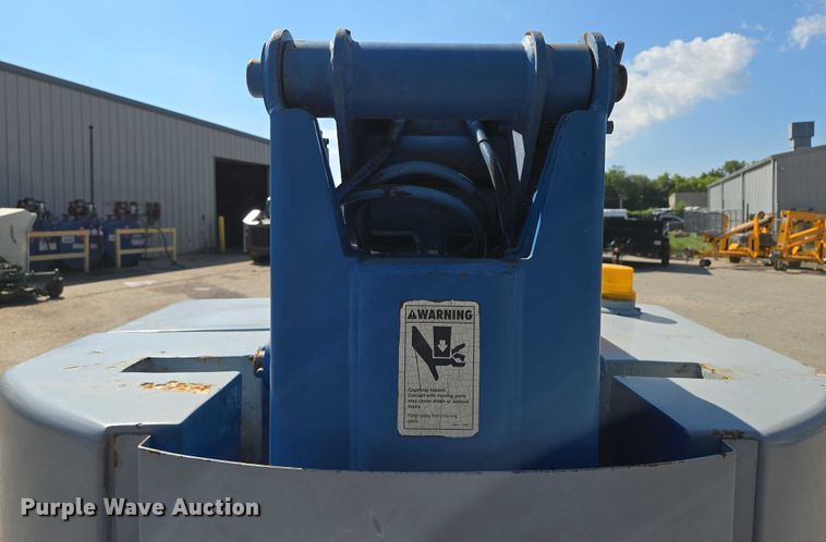 image for item EV1597 1998 Genie Z-34/22N boom lift