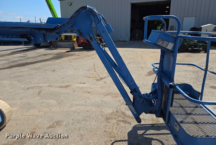 image for item EV1597 1998 Genie Z-34/22N boom lift