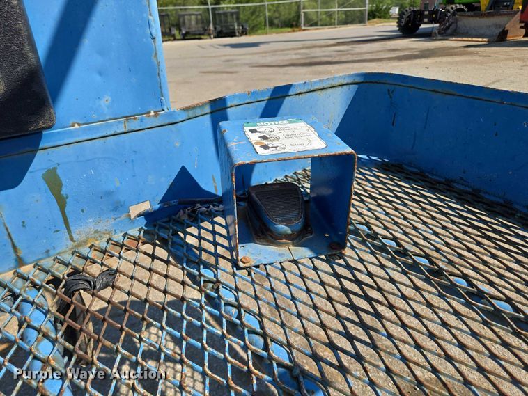 image for item EV1597 1998 Genie Z-34/22N boom lift