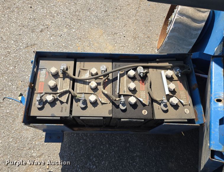 image for item EV1597 1998 Genie Z-34/22N boom lift