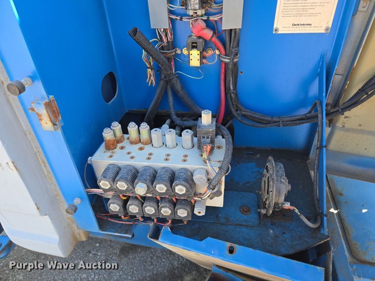 image for item EV1597 1998 Genie Z-34/22N boom lift