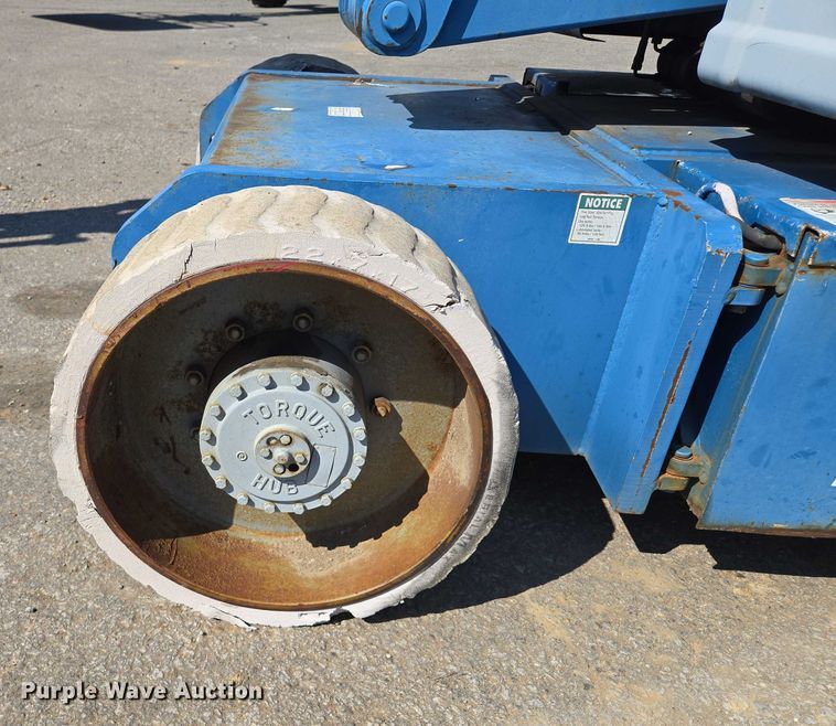 image for item EV1597 1998 Genie Z-34/22N boom lift