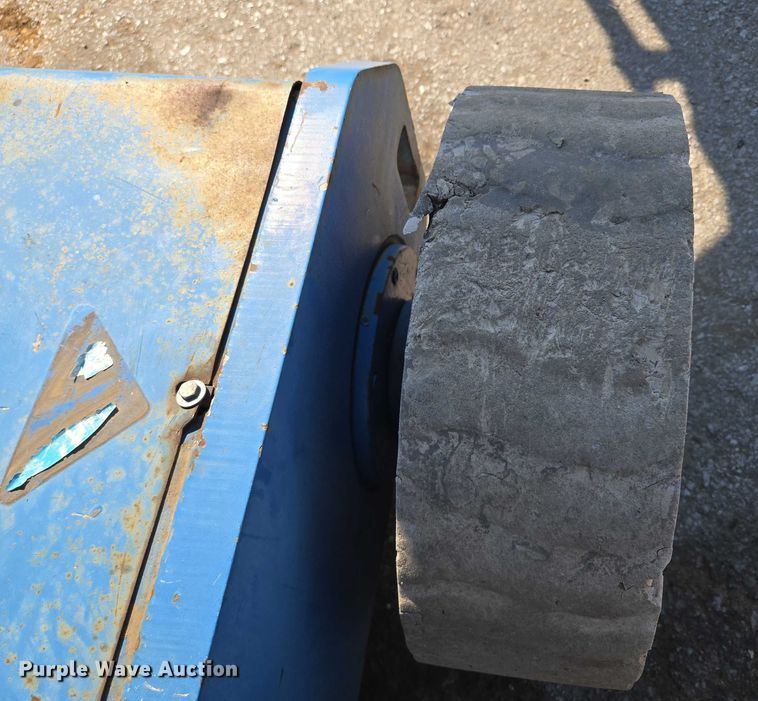 image for item EV1597 1998 Genie Z-34/22N boom lift