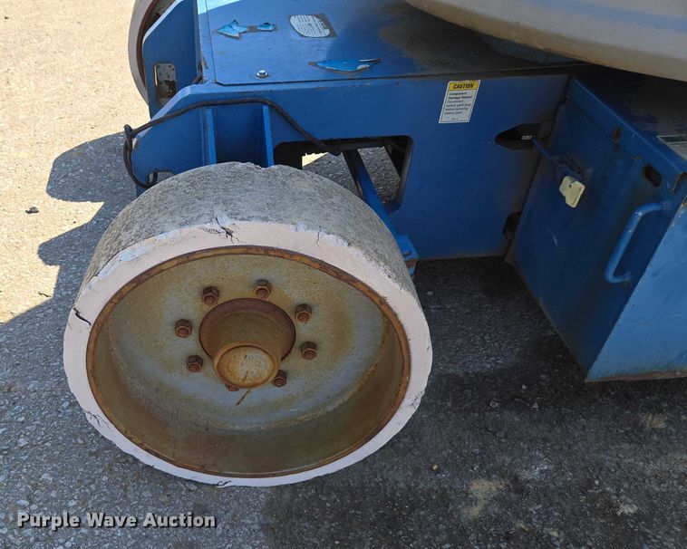 image for item EV1597 1998 Genie Z-34/22N boom lift