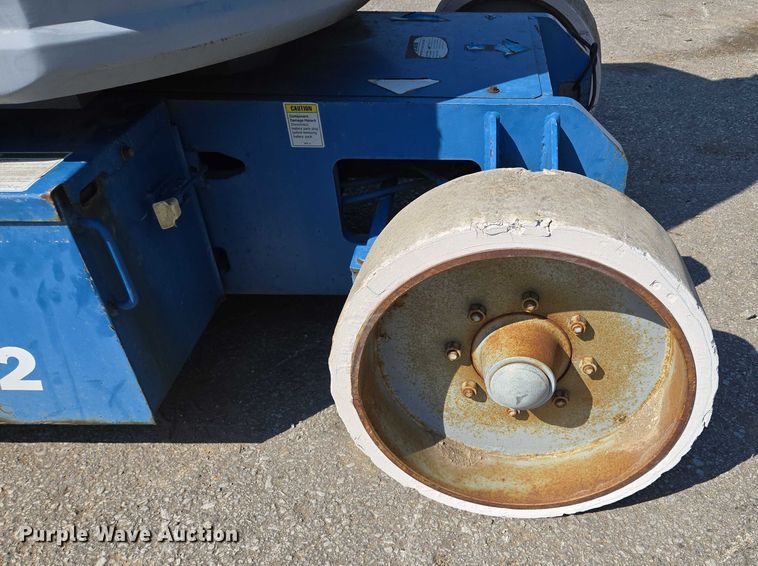 image for item EV1597 1998 Genie Z-34/22N boom lift