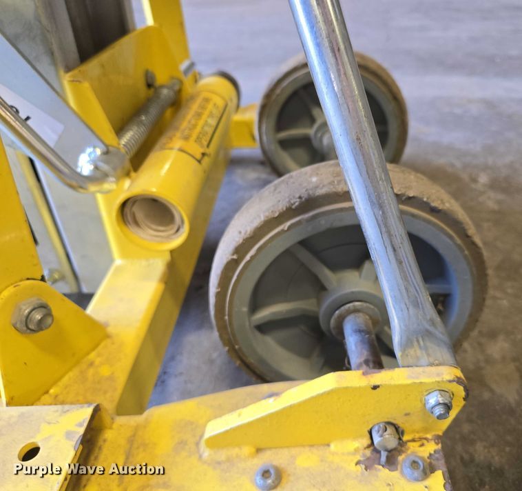 image for item EV1599 Sumner 2416 vertical lift