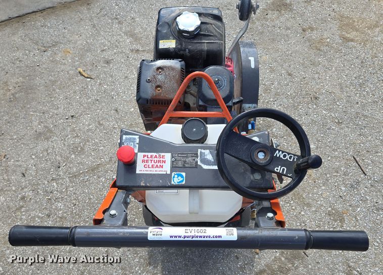 image for item EV1602 Husqvarna FS400LV concrete saw