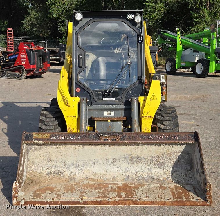 image for item EV1604 Wacker Neuson SW 28 skid steer loader
