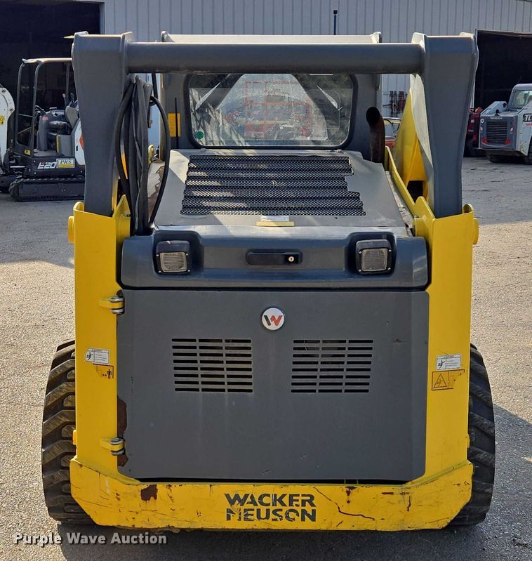 image for item EV1604 Wacker Neuson SW 28 skid steer loader
