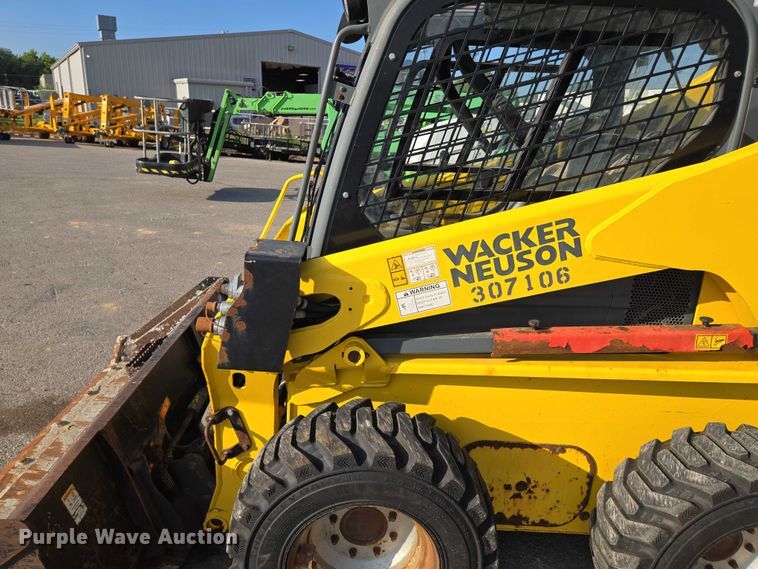 image for item EV1604 Wacker Neuson SW 28 skid steer loader
