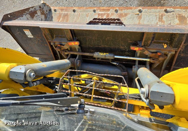 image for item EV1604 Wacker Neuson SW 28 skid steer loader