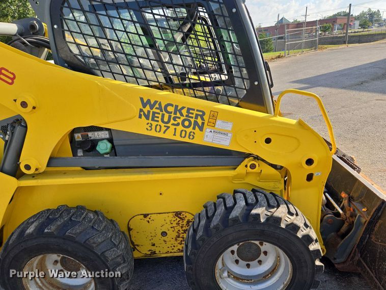 image for item EV1604 Wacker Neuson SW 28 skid steer loader