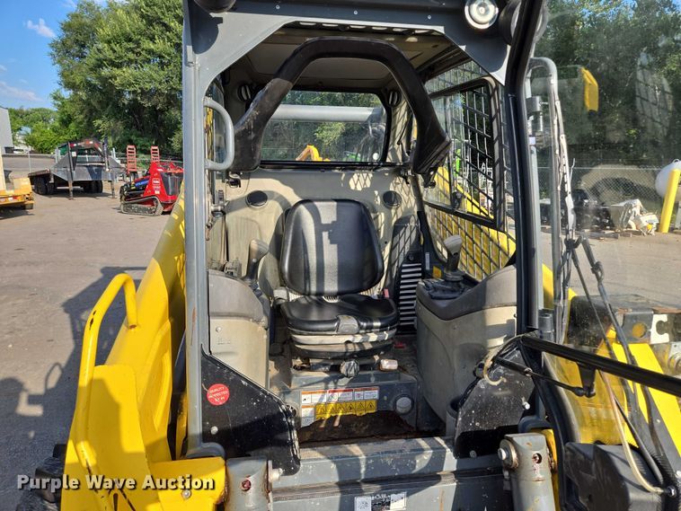 image for item EV1604 Wacker Neuson SW 28 skid steer loader