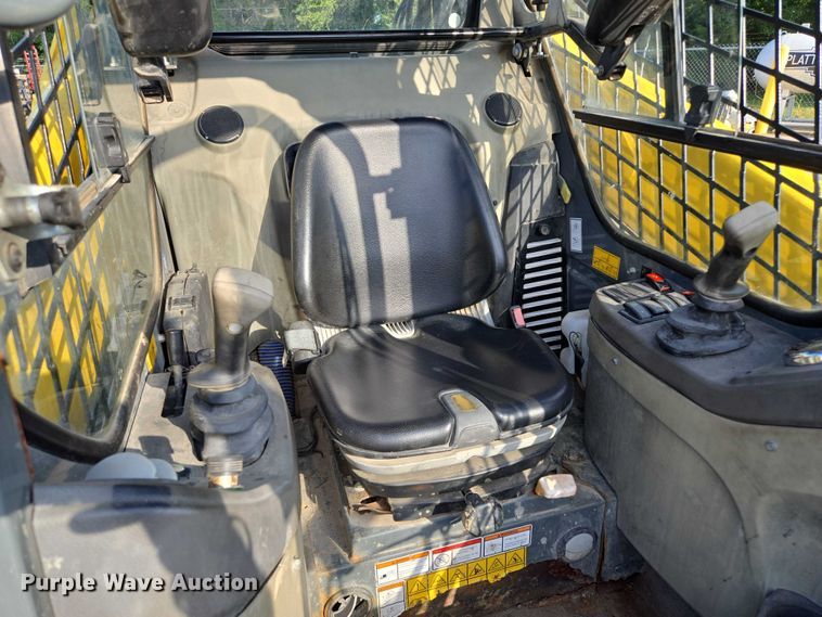 image for item EV1604 Wacker Neuson SW 28 skid steer loader